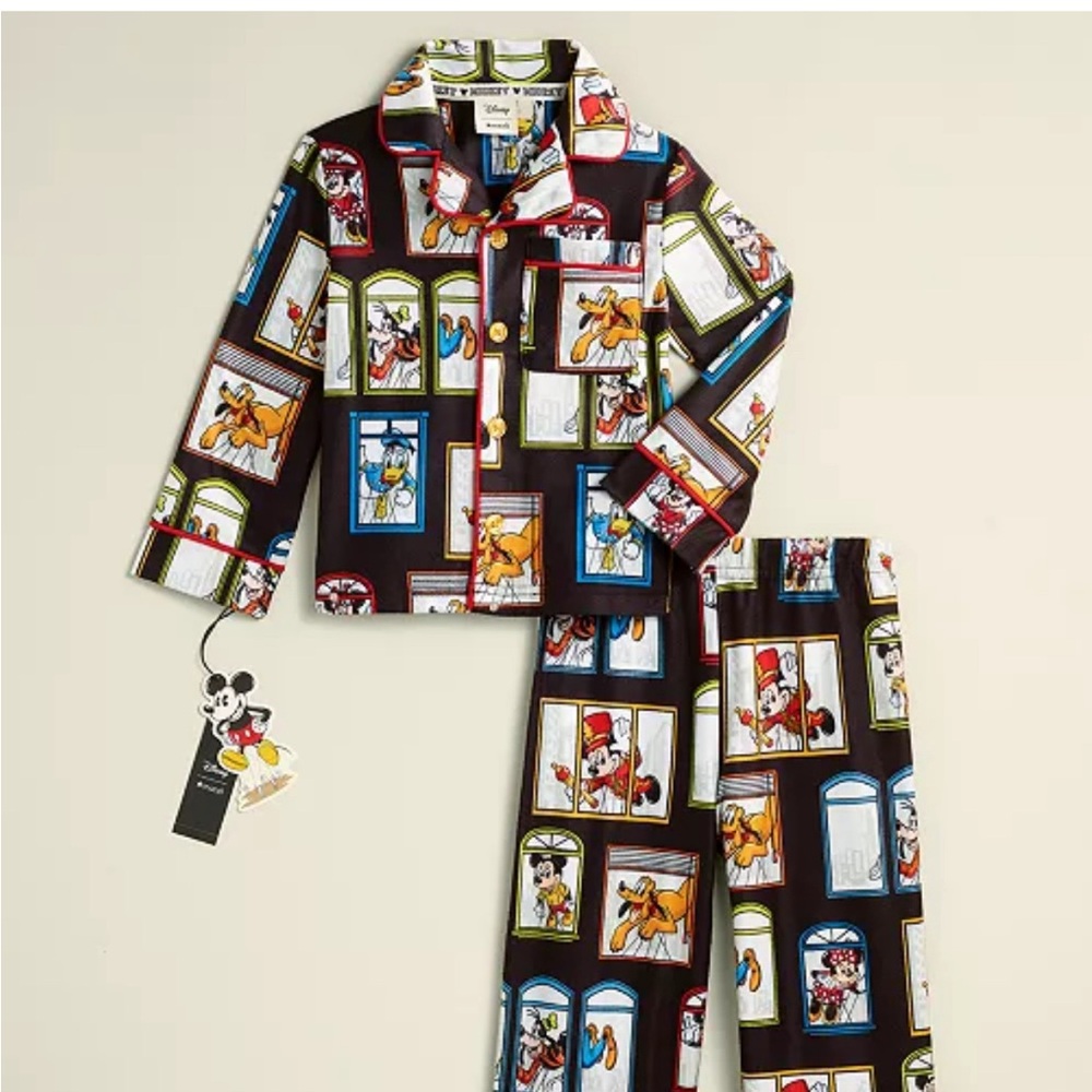 Mickey Mouse & Friends Pajama Set
